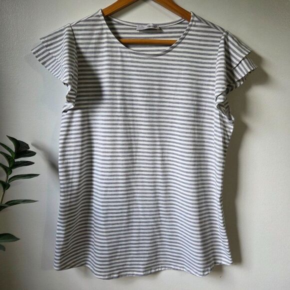 LIKE NEW CES FEMME GREY / WHITE STRIPED BLOUSE FLUTTER SLEEVES SIZE M - Picture 1 of 15